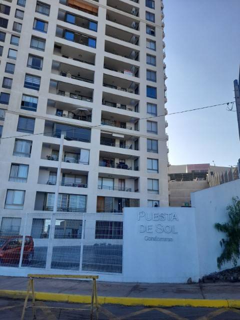 Fachada del Edificio Puesta de Sol, torre residencial en Iquique