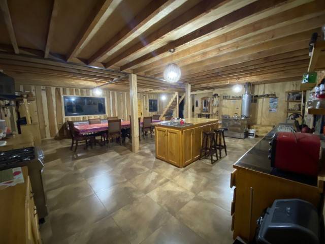 Isla de cocina en concepto abierto