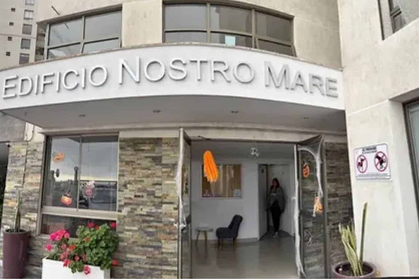 Fachada del Edificio Nostro Mare, departamento con vista al mar en Iquique
