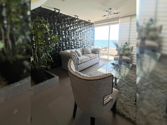 Interior living - vista al mar