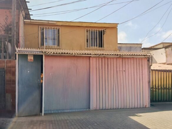 Casa con Mini Departamento Independiente – Alto Hospicio