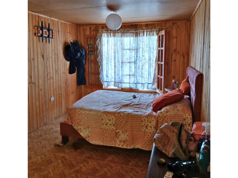 Parcela con casa lista en La Huayca – Confort y autonomía