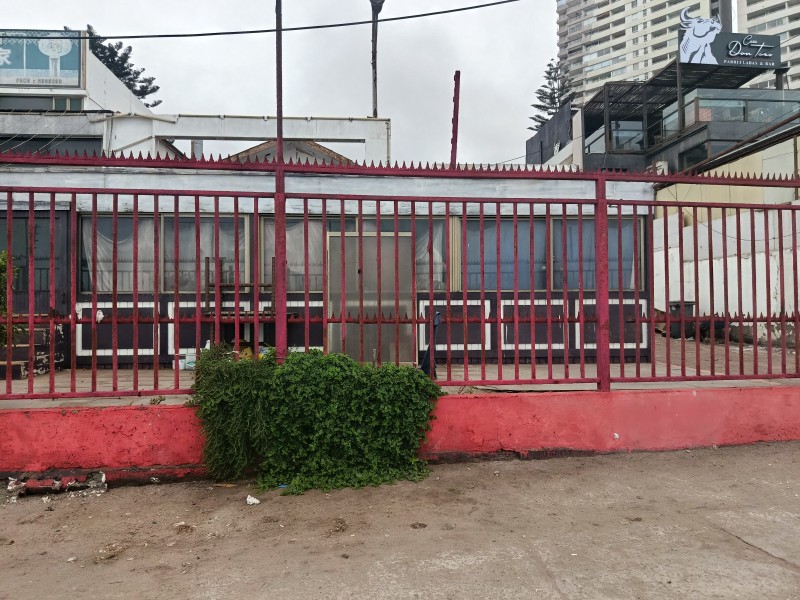Inmueble Comercial en Av. Playa Brava | Ideal para Proyecto