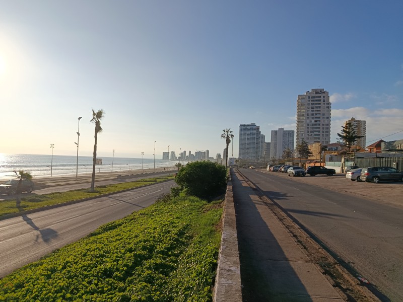 Inmueble Comercial en Av. Playa Brava | Ideal para Proyecto